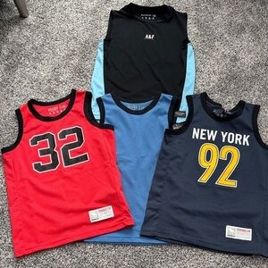 EUC Abercrombie Tank Bundle of 4 Size 7/8